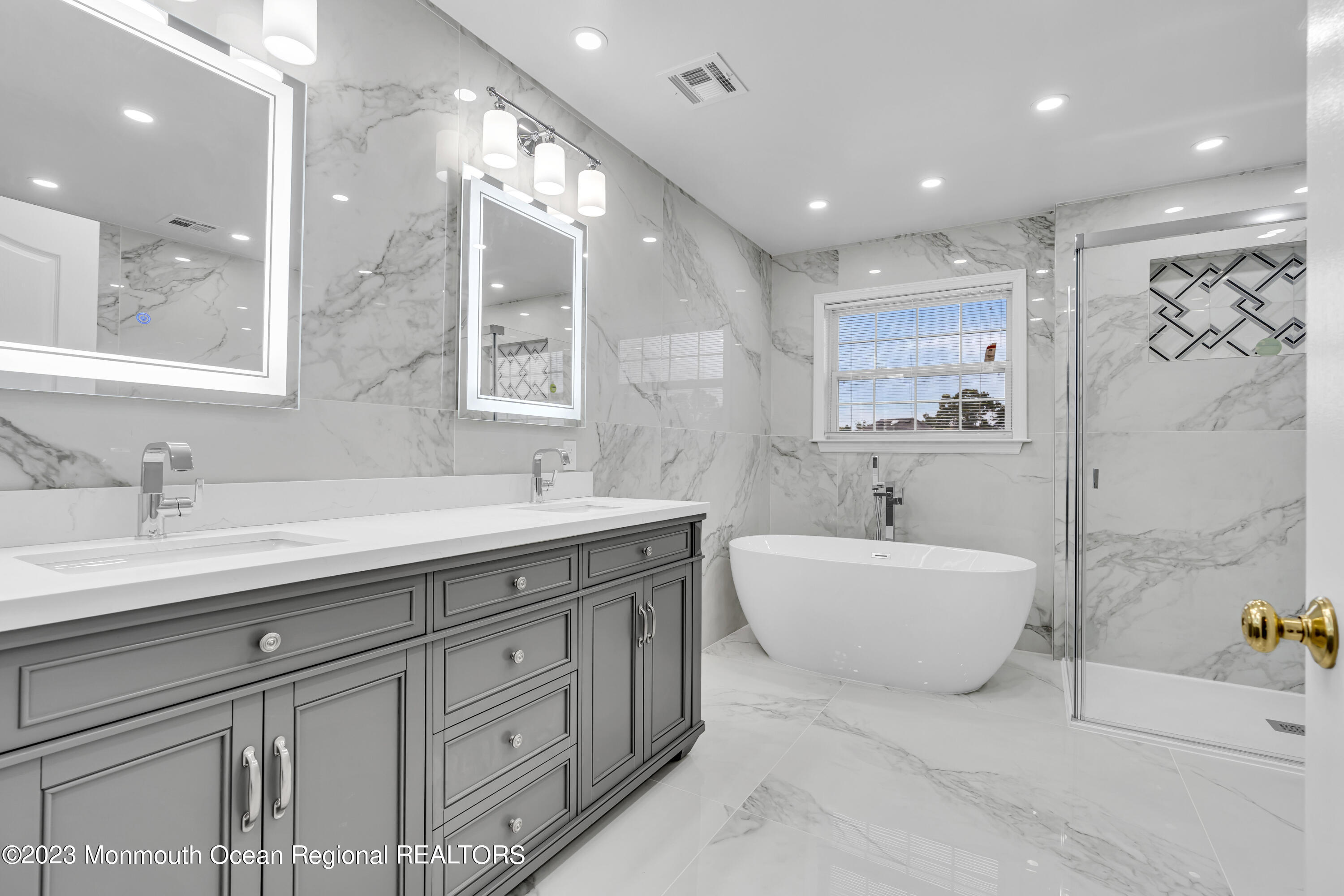 462 Meadowood Road Jackson, NJ 08527 - Photo 31 of 41 dsc04344