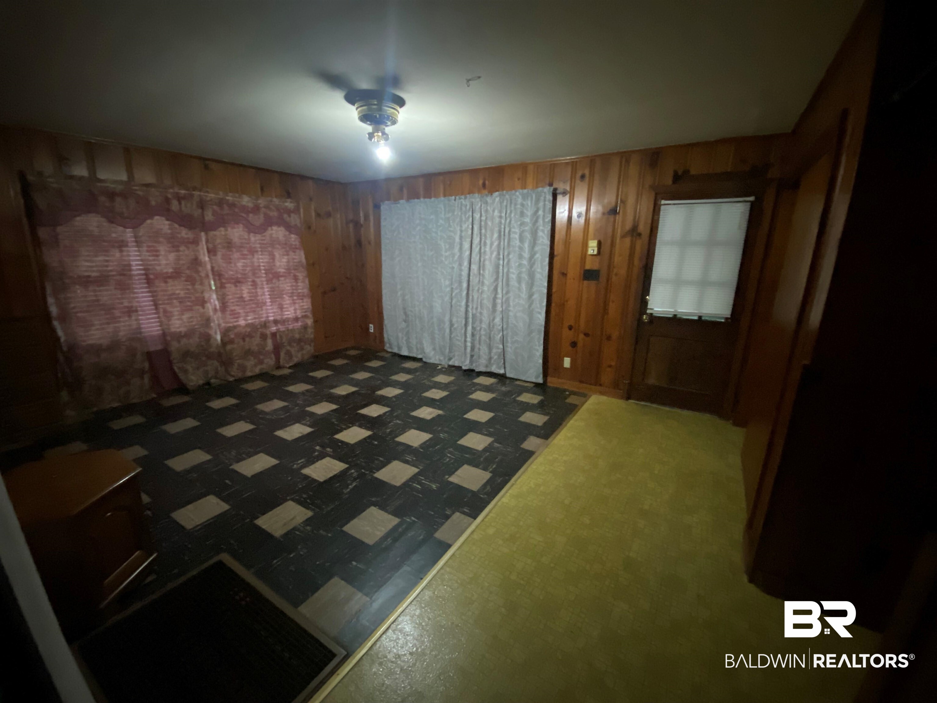 1639 Colonial Oaks Drive Mobile, AL 36618 - Photo 3 of 4