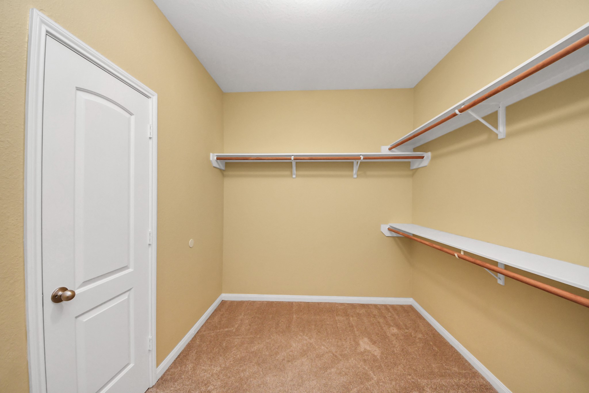 6915 Primrose Road Baytown, TX 77521 - Photo 7 of 31