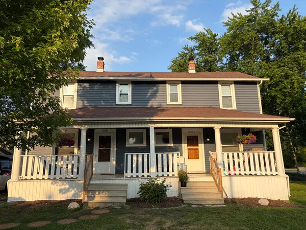 $499,000 | 6S363 4th Street, Eola, IL 60519