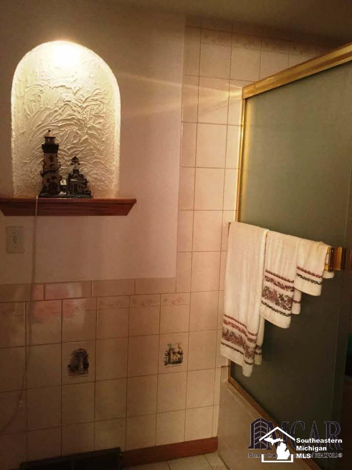 1905 Lasalle Road Monroe, MI 48162 - Photo 12 of 14 Master Bath view 2