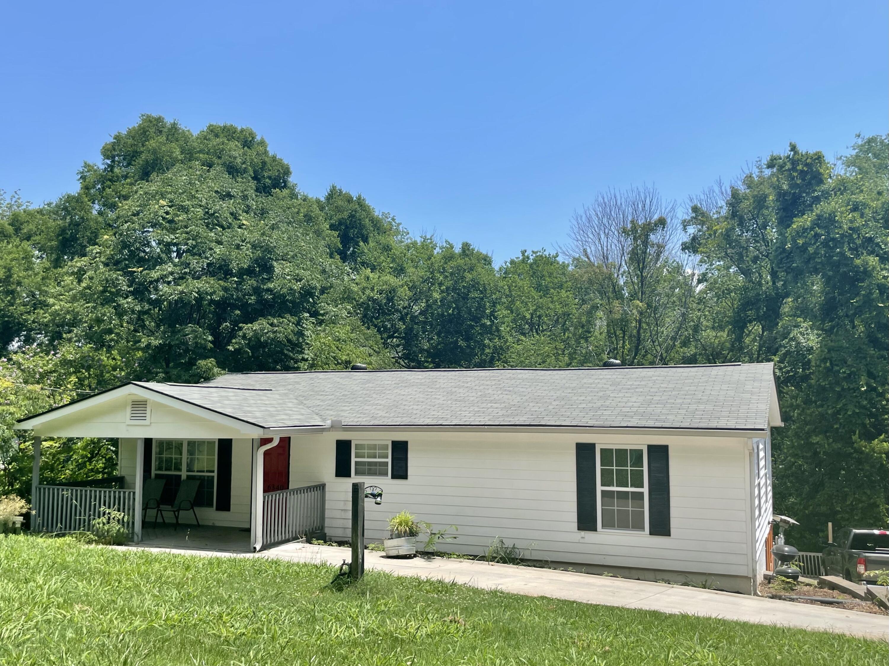 6340 Fairview Road Hixson, TN 37343 - Photo 2 of 17 IMG_0212