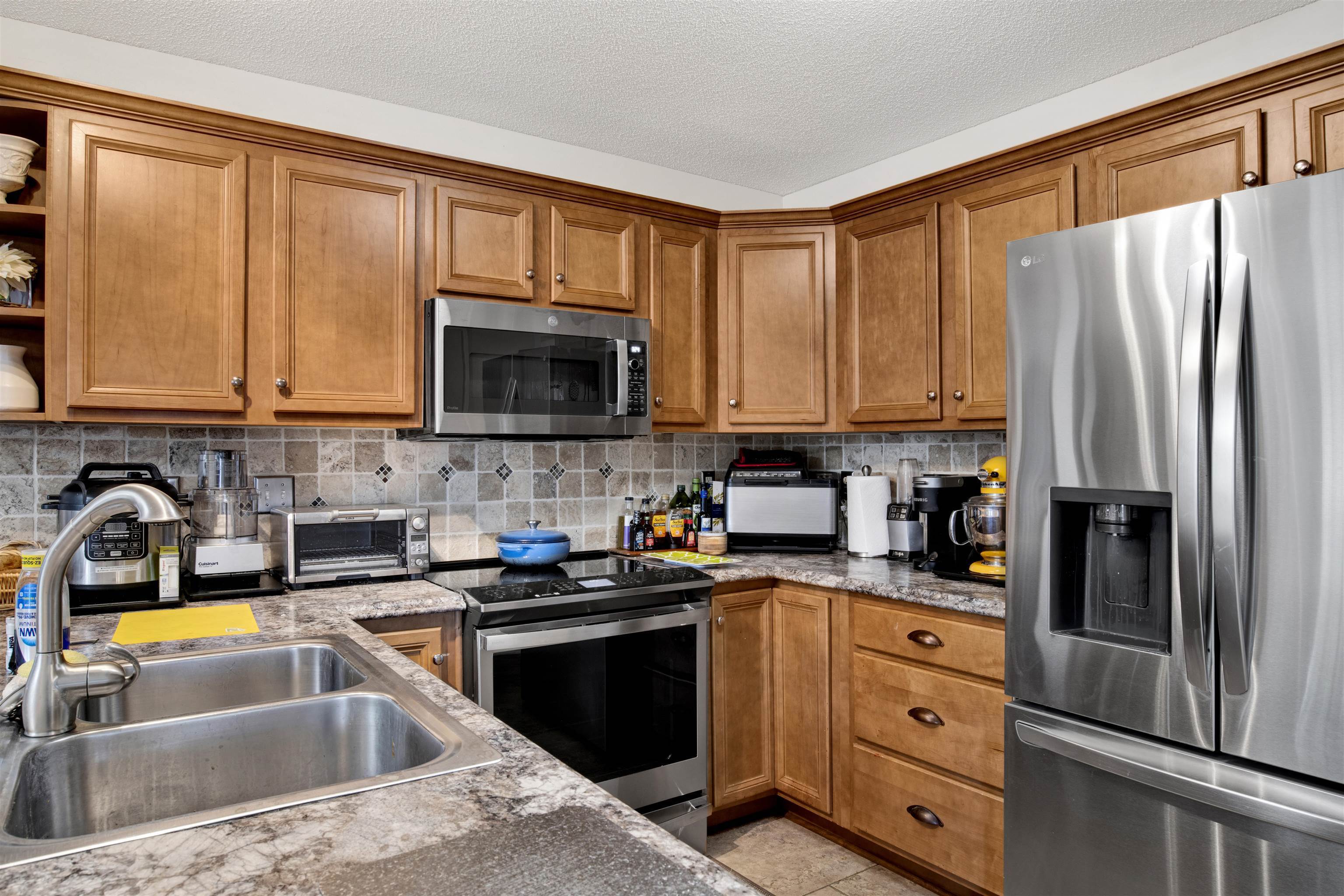 503 Meadow Lane Foley, AL 36535 - Photo 22 of 30 Fully Equipped Kitchen