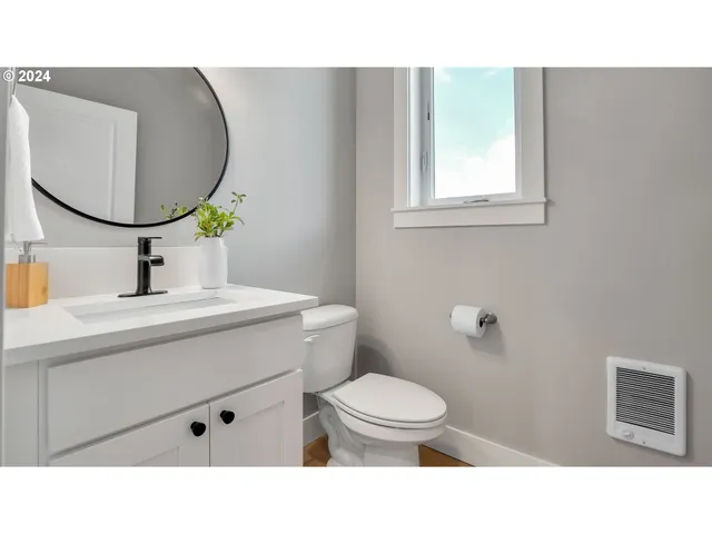 $424,500 | 3674 Southwest Sandlewood Lane, Gresham, OR 97080