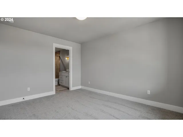 $424,500 | 3674 Southwest Sandlewood Lane, Gresham, OR 97080