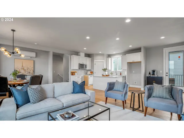 $424,500 | 3674 Southwest Sandlewood Lane, Gresham, OR 97080