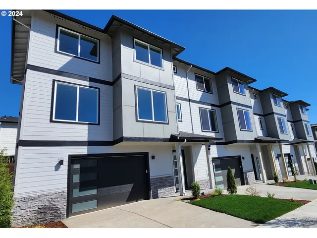 $424,500 | 3674 Southwest Sandlewood Lane, Gresham, OR 97080