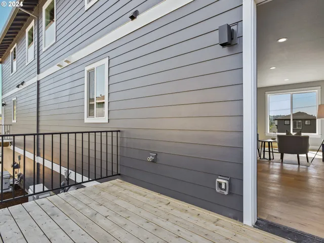 $424,500 | 3674 Southwest Sandlewood Lane, Gresham, OR 97080