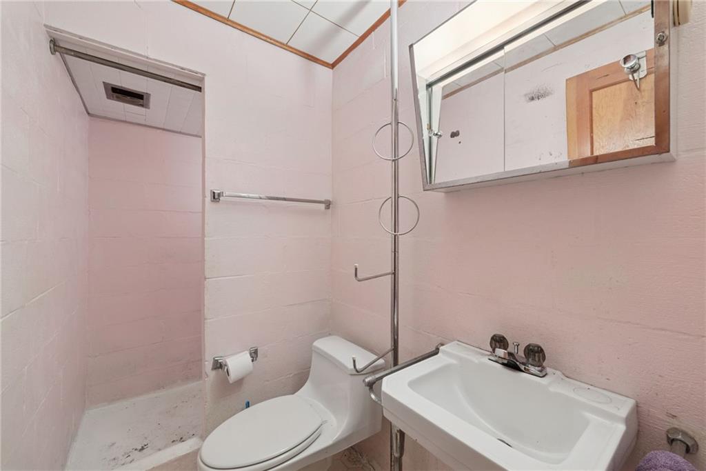 1268 Richard Road North Huntingdon, PA 15642 - Photo 24 of 32