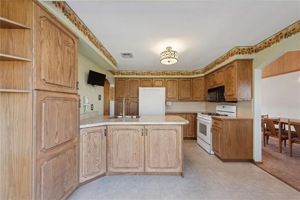 1268 Richard Road North Huntingdon, PA 15642 - Photo 10 of 32