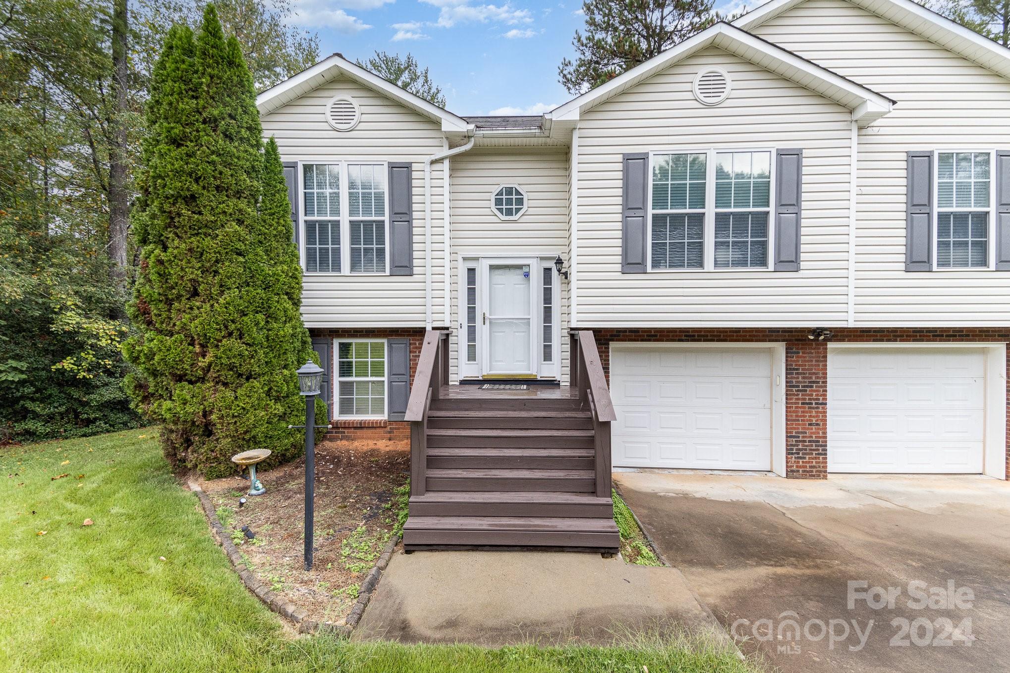162 Rapids Run Morganton, NC 28655 - Photo 2 of 31 Gallery Image 2