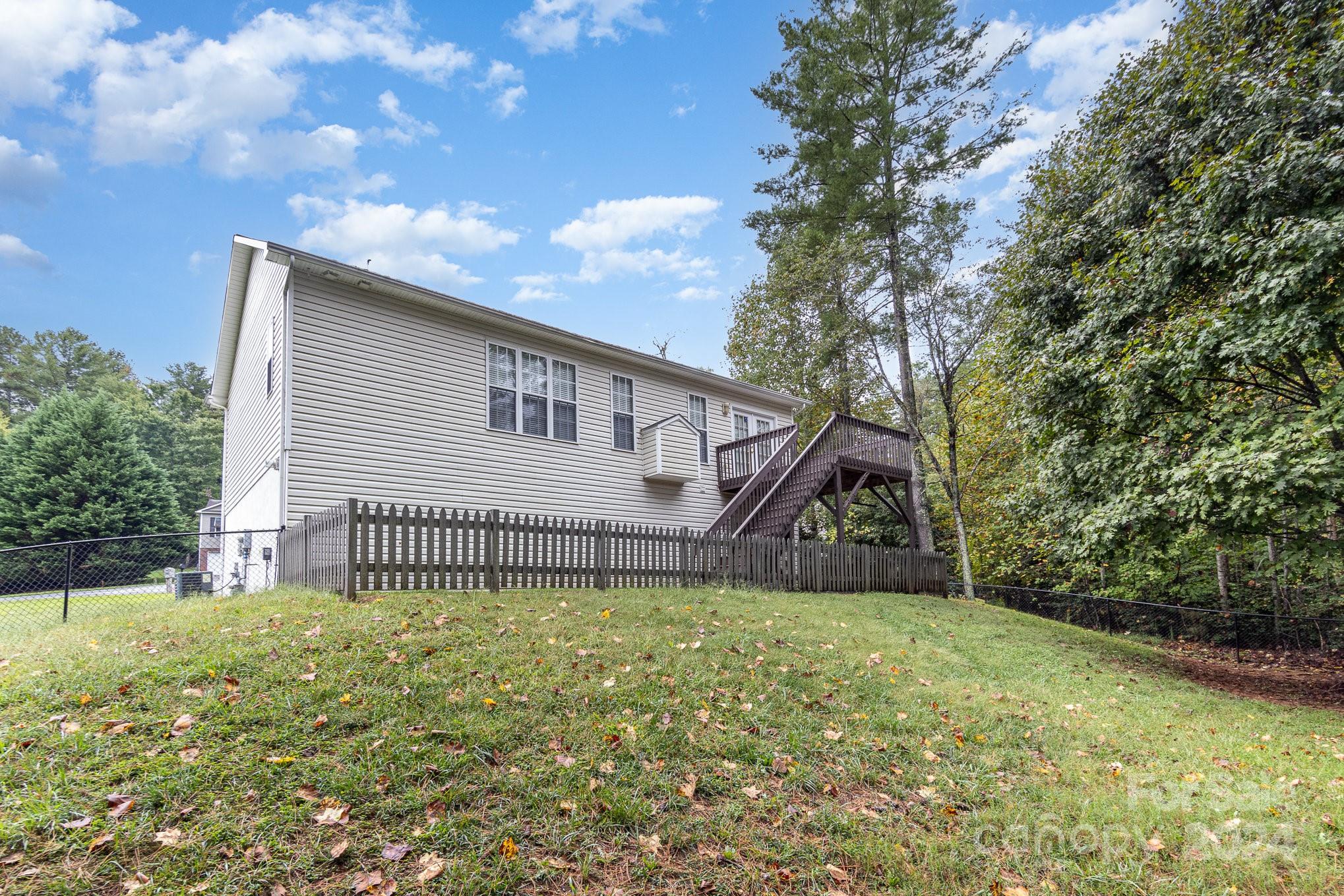 162 Rapids Run Morganton, NC 28655 - Photo 30 of 31 Gallery Image 30