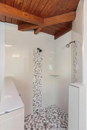 $2,900,000 | 29581 Richard Road, Big Pine Key, FL 33043