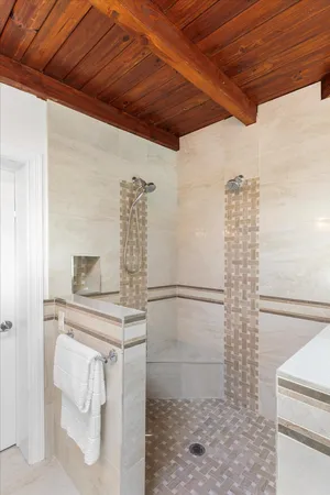 $2,900,000 | 29581 Richard Road, Big Pine Key, FL 33043