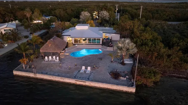 $2,900,000 | 29581 Richard Road, Big Pine Key, FL 33043