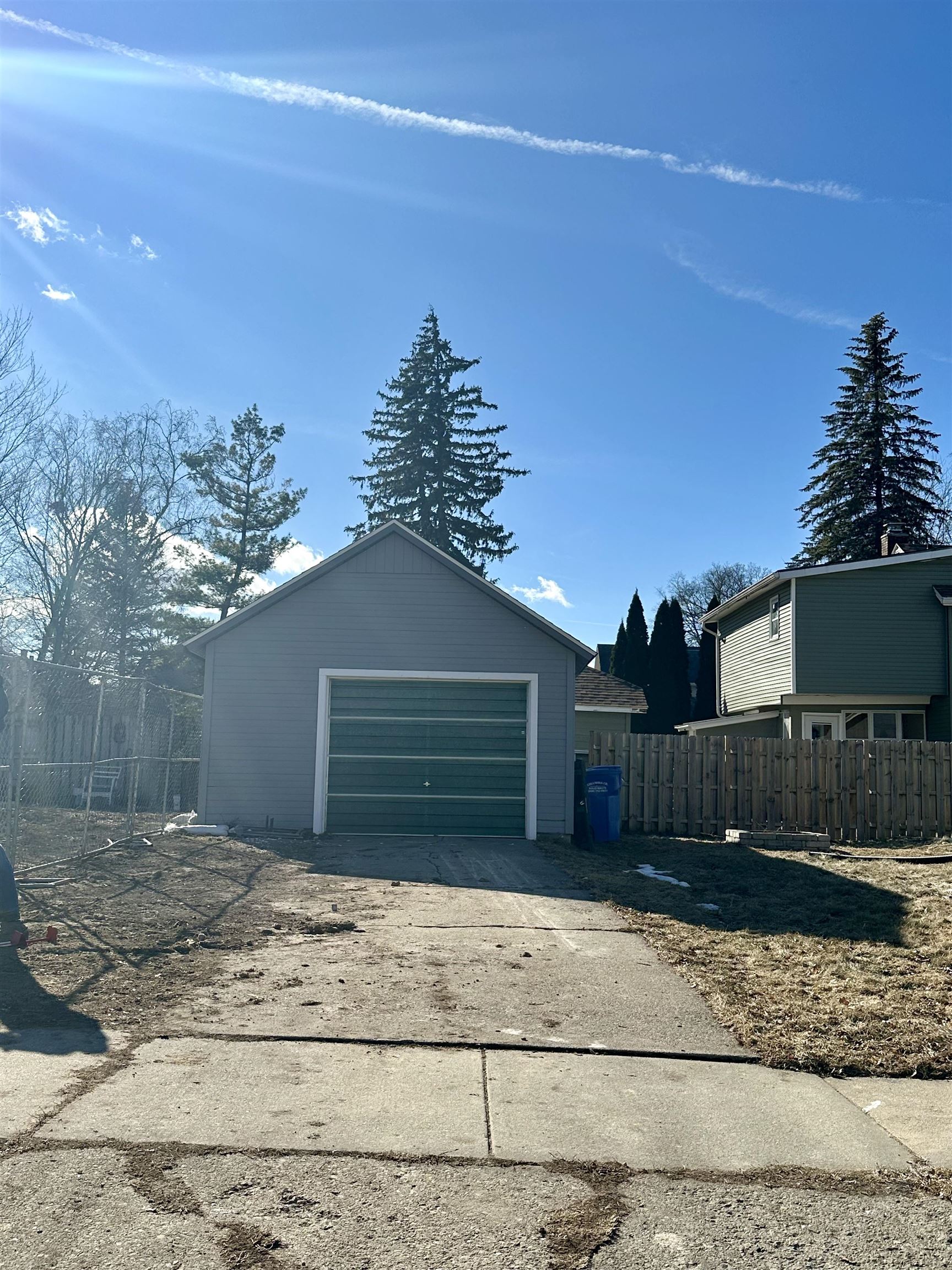 235 West Harrison Street Columbus, WI 53925 - Photo 3 of 3