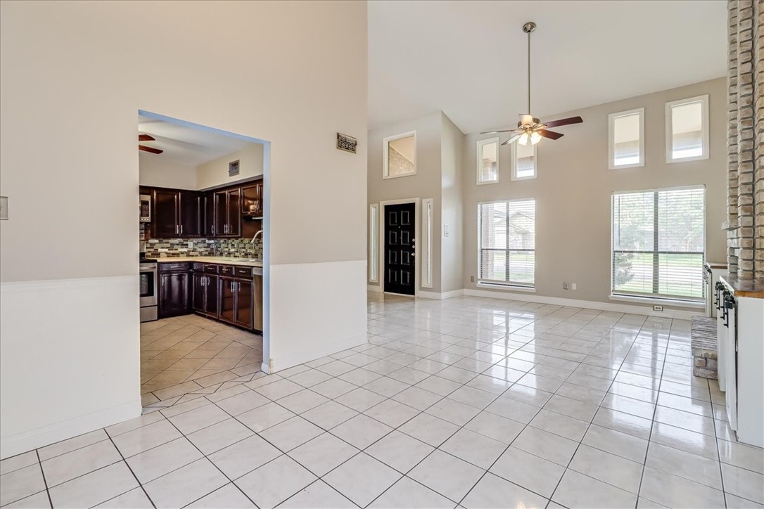 2938 River Crest Road Corpus Christi, TX 78415 - Photo 14 of 39 a view interior of a house and chandelier