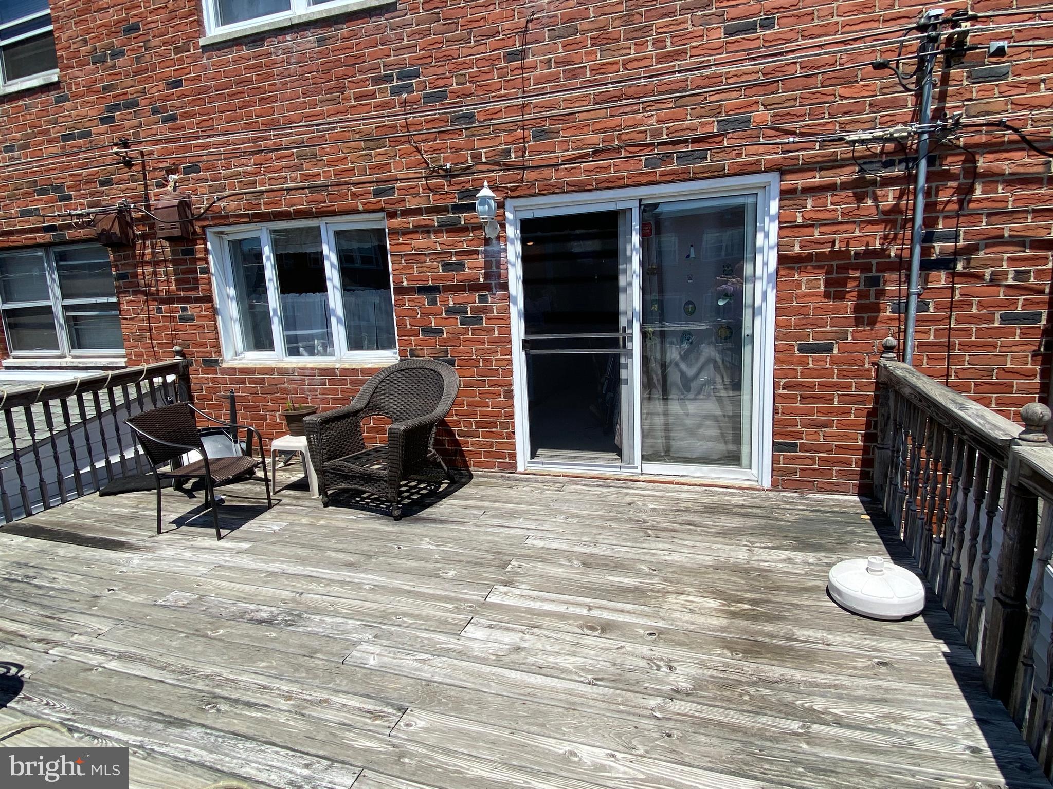 12725 Medford Road Philadelphia, PA 19154 - Photo 9 of 21 LARGE REAR DECK
