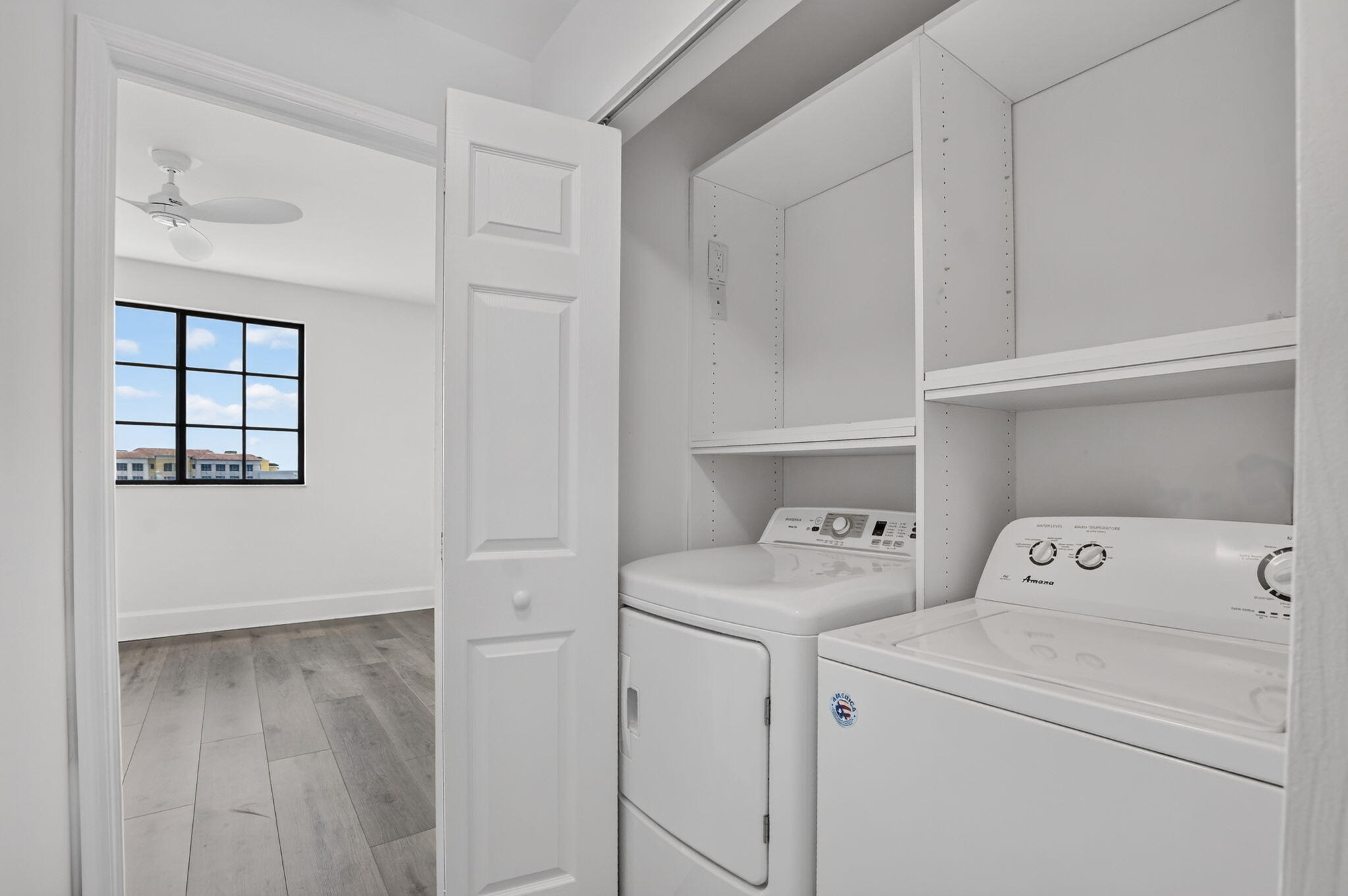 233 South Federal Highway, Unit 623 Boca Raton, FL 33432 - Photo 15 of 37 WASHER DRYER