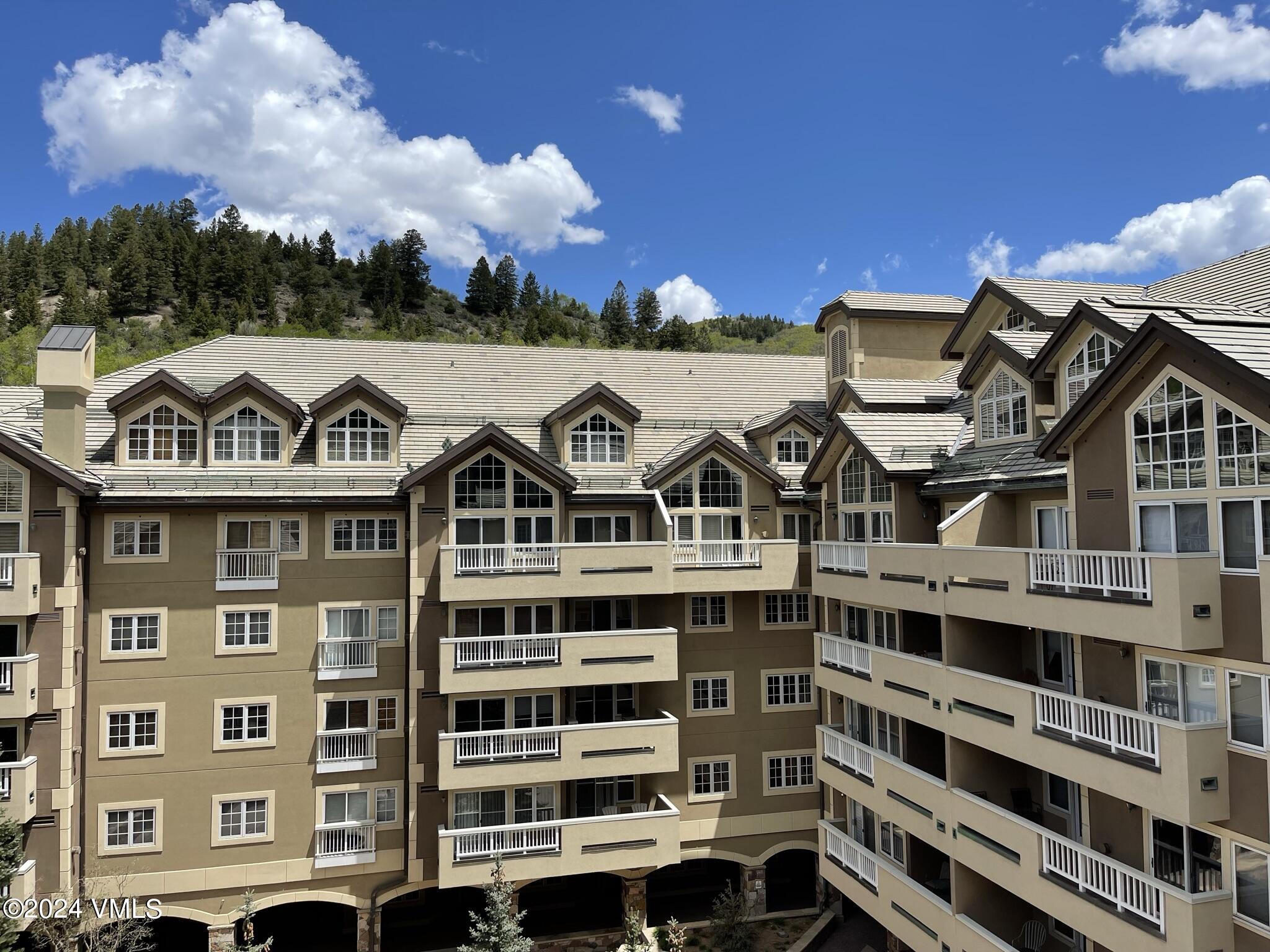 210 Offerson Road, Unit R408 WEEK 35 Beaver Creek, CO 81620 - Photo 4 of 28 a view of a large building with a city view