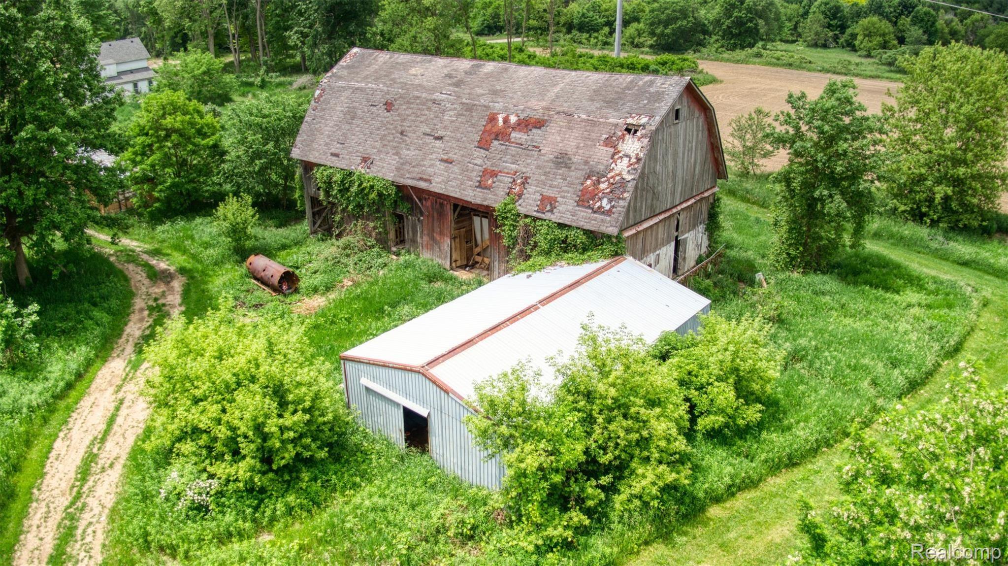5478 West Allen Road Fowlerville, MI 48836 - Photo 19 of 22 DJI_0794_32.jpg