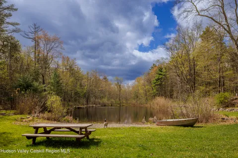 $1,195,000 | 115 Bellwood Lane, Saugerties, NY 12477