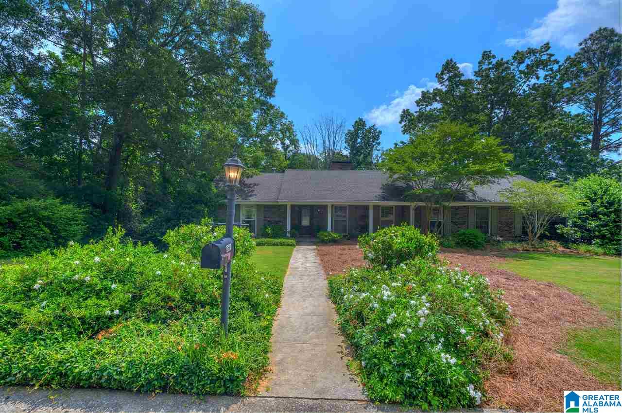 3561 Spring Valley Terrace Birmingham, AL 35223 - Photo 2 of 44