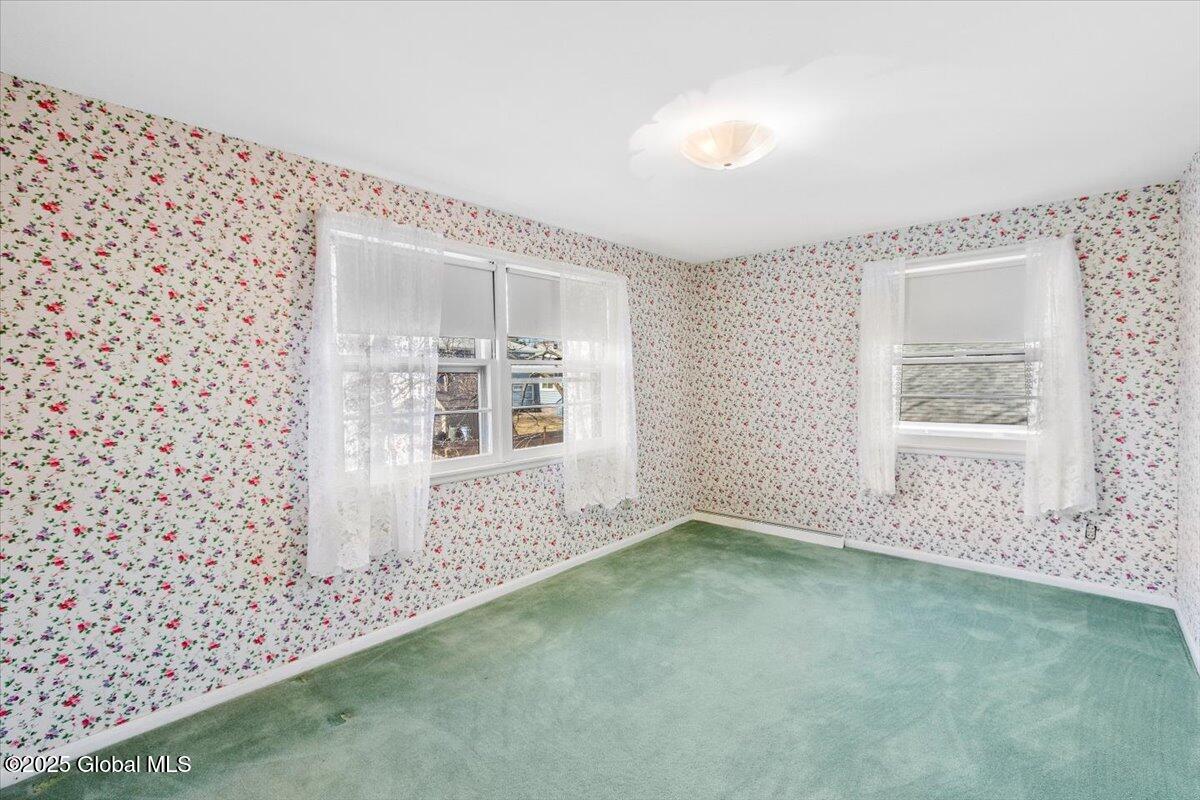 8 Harding Street Albany, NY 12208 - Photo 22 of 36 22-MW2_4573