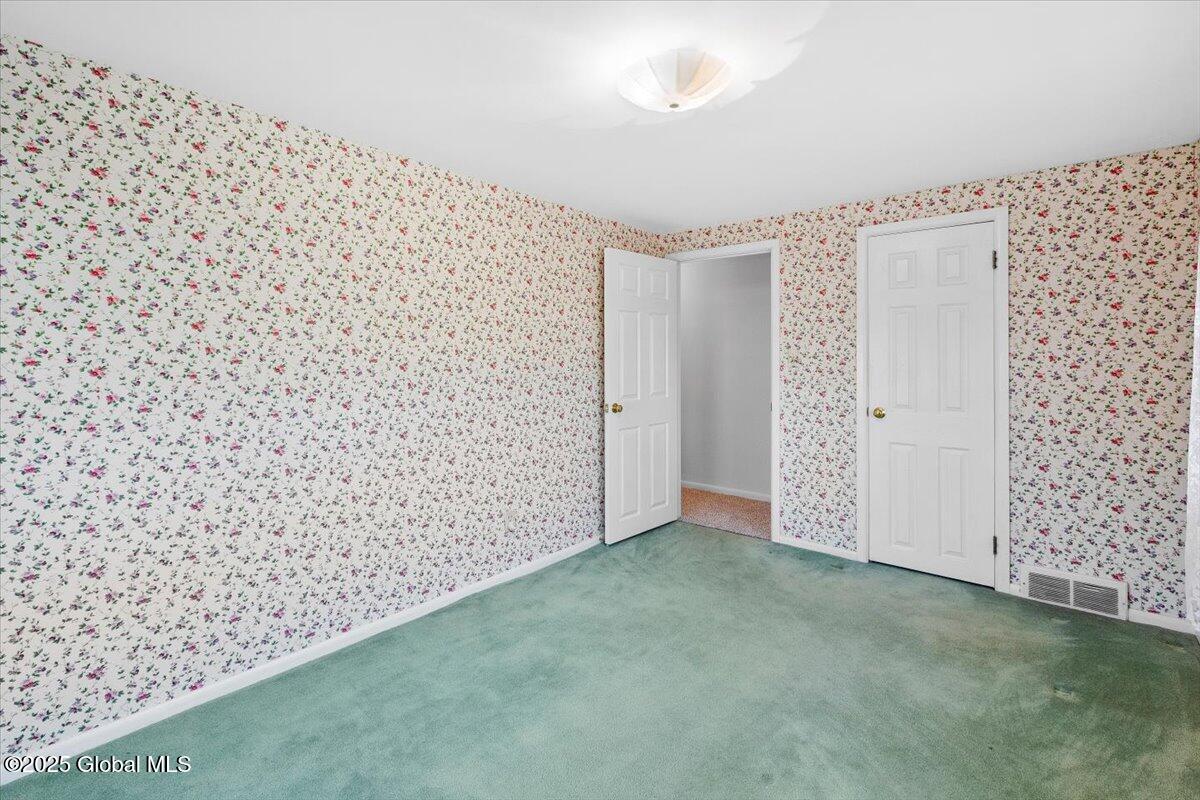 8 Harding Street Albany, NY 12208 - Photo 23 of 36 23-MW2_4578