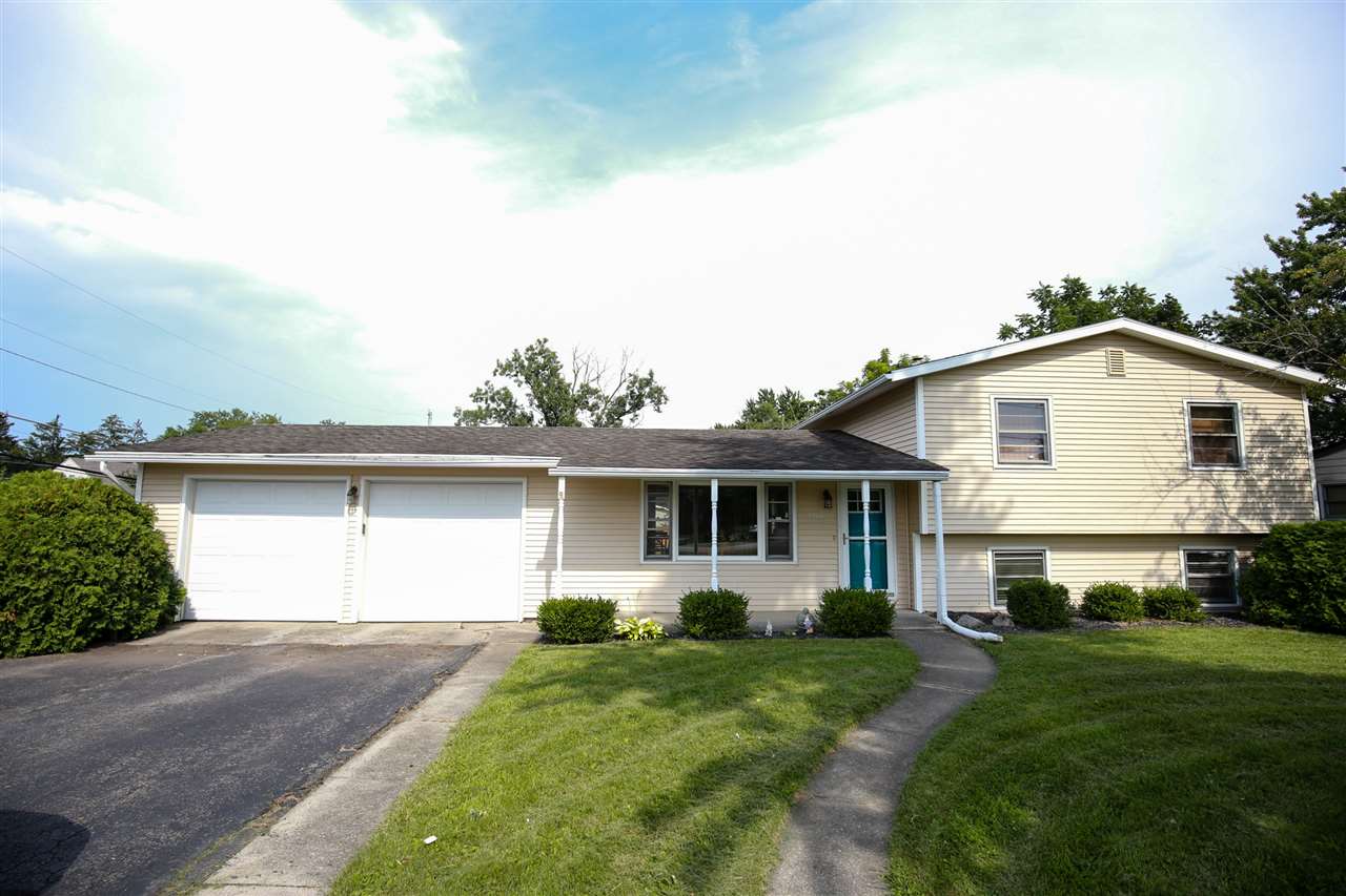 1724 Reed Road Fort Wayne, IN 46815 - Photo 1 of 17 Gallery Image 1