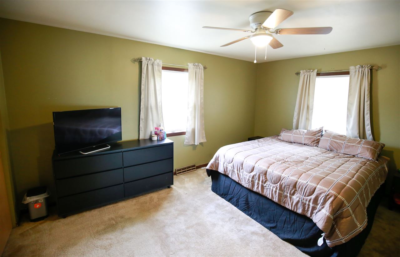 1724 Reed Road Fort Wayne, IN 46815 - Photo 10 of 17 Gallery Image 10
