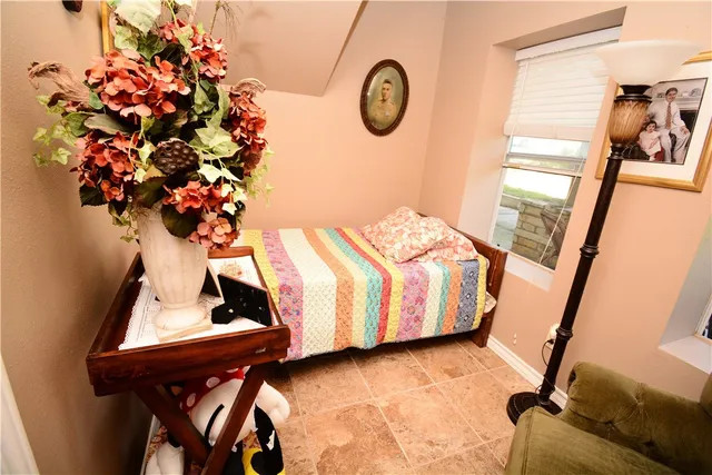 $2,100,000 | 475 Catfish Lane, Lockhart, TX 78644