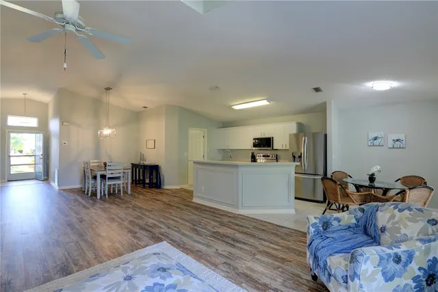 $377,000 | 590 Cottonwood Road, Sebastian, FL 32958