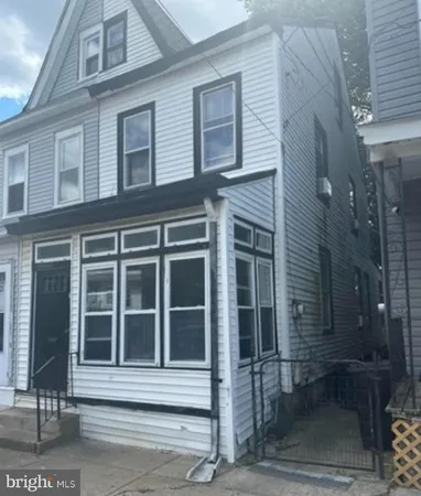 $2,200 | 51 Vine Street, Trenton, NJ 08638