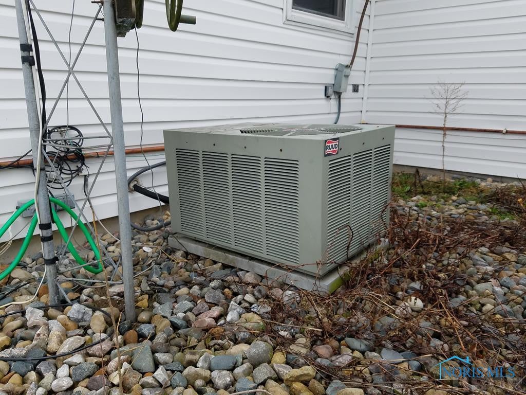 13055 Dohoney Road Defiance, OH 43512 - Photo 15 of 18 Photo 23