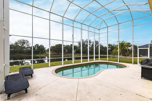 a view of a large window with an outdoor space