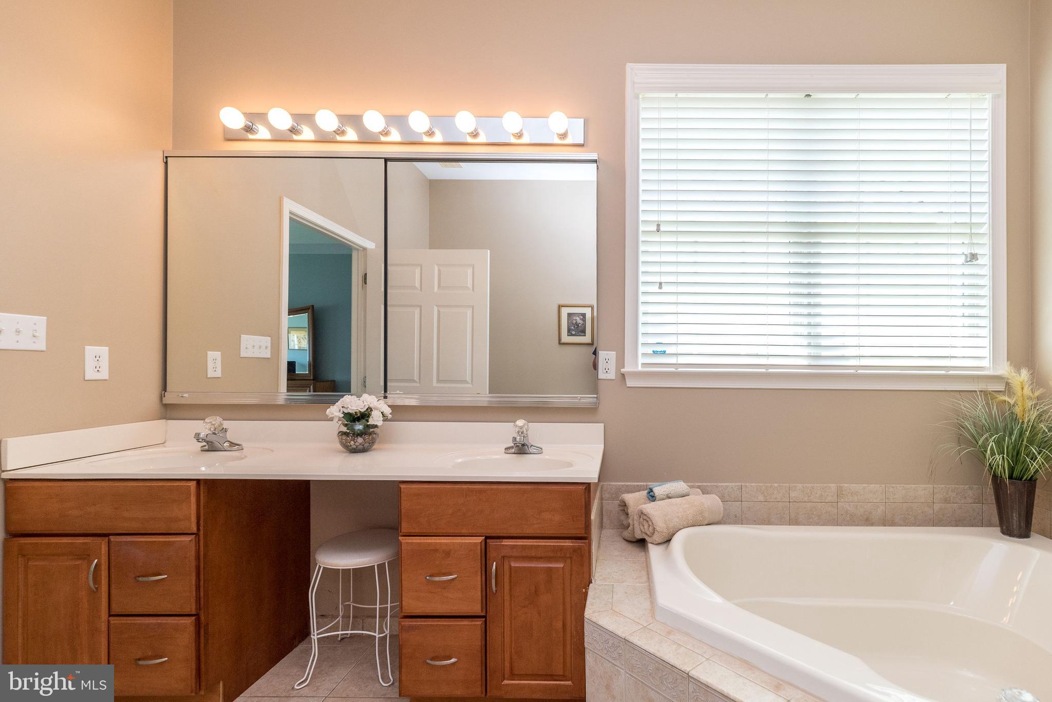 39 Nathaniel Road Holland, PA 18966 - Photo 28 of 66 Double Cherry Vanity