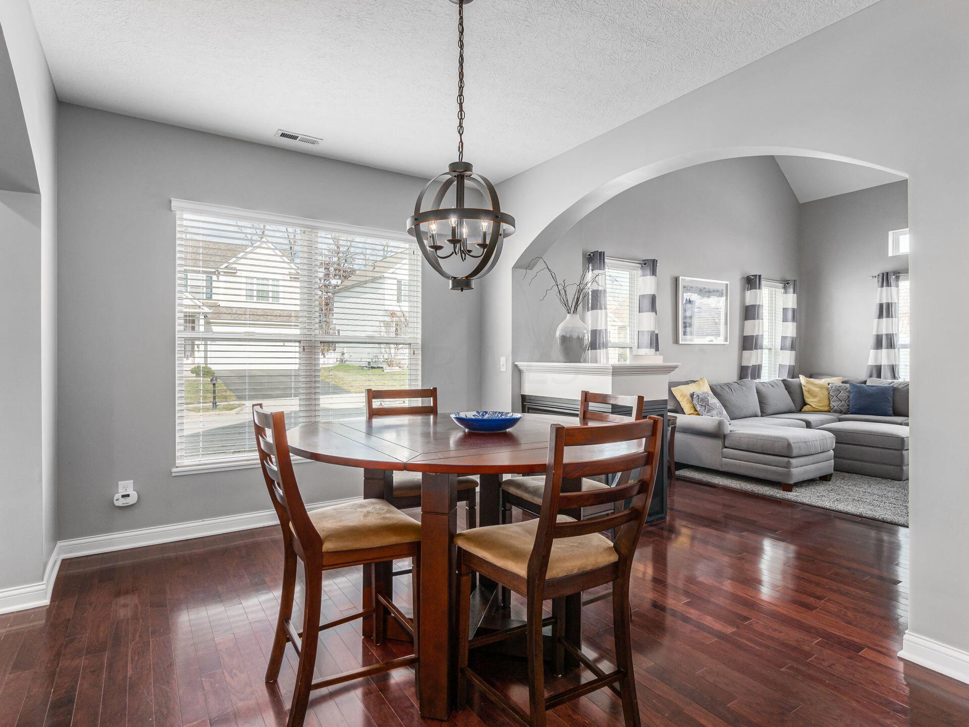 6176 Benon Road Westerville, OH 43081 - Photo 16 of 38 Dining Room