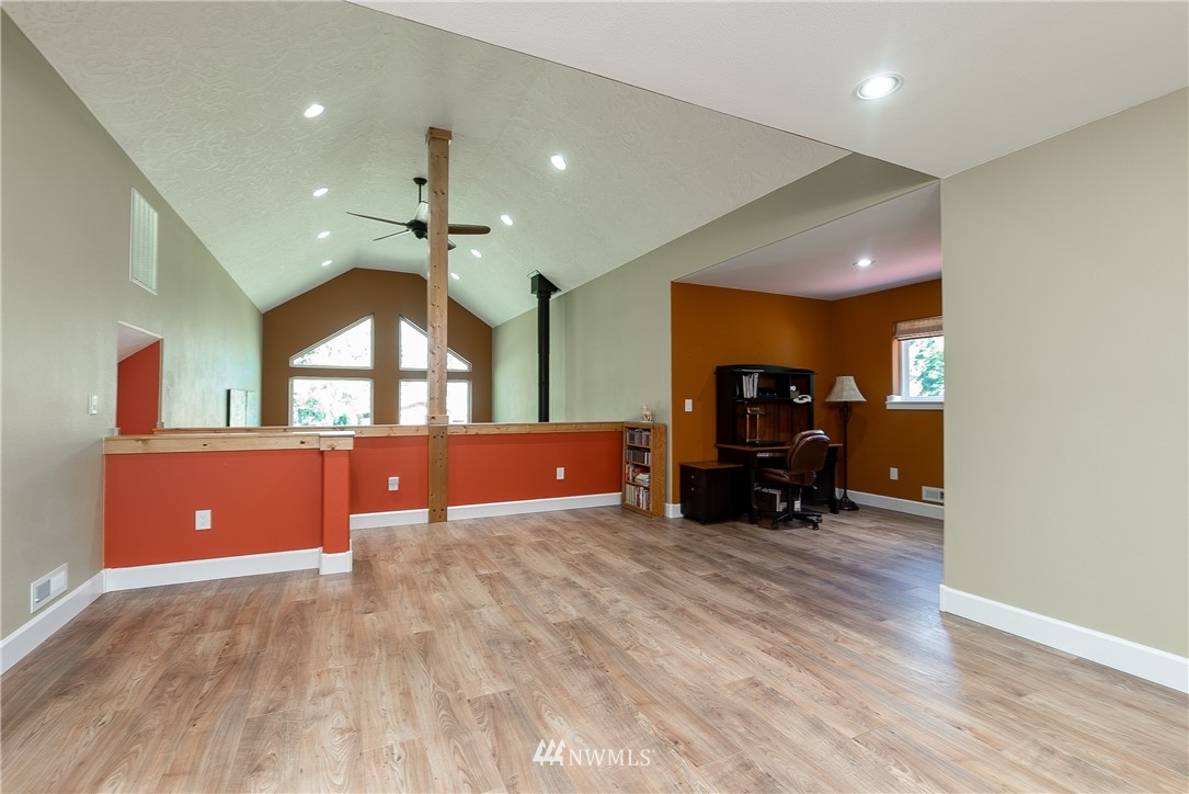 177 Shelton Road Randle, WA 98377 - Photo 21 of 40 Gallery Image 21