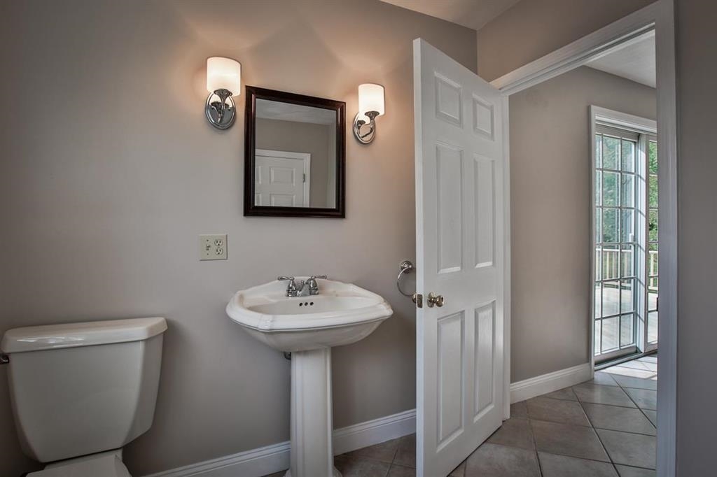 28 Newton Road Plaistow, NH 03865 - Photo 16 of 25