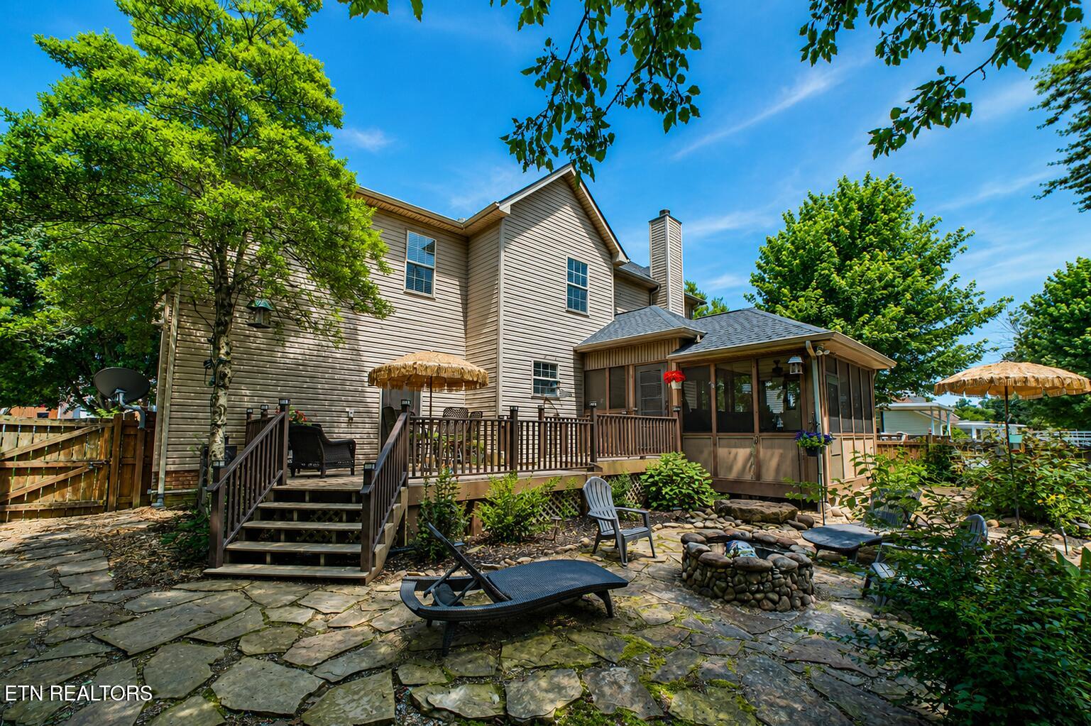 7228 Autumn View Lane Powell, TN 37849 - Photo 8 of 9 Patio