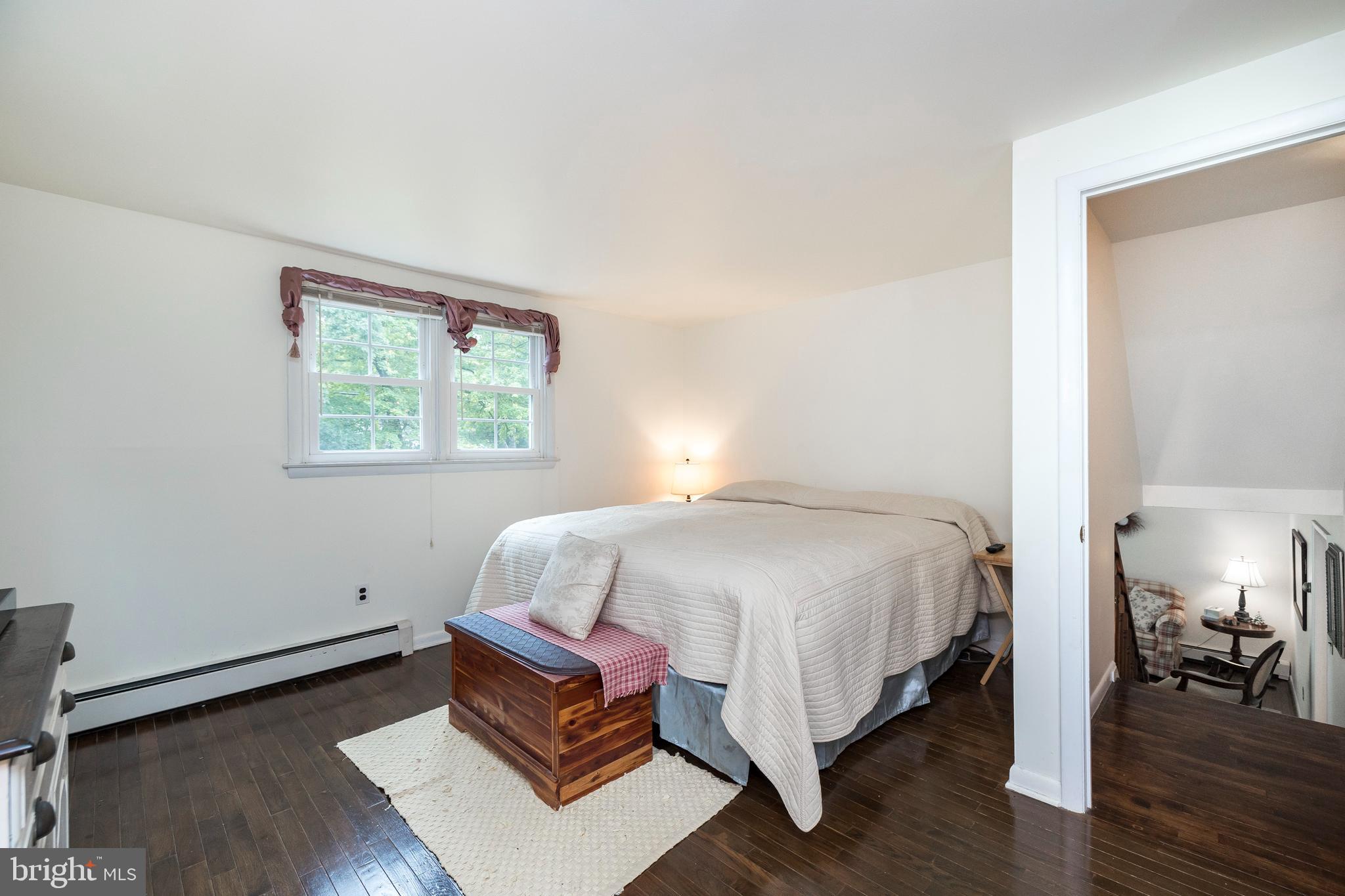 1042 Hopewell Road Downingtown, PA 19335 - Photo 12 of 36 Gallery Image 12