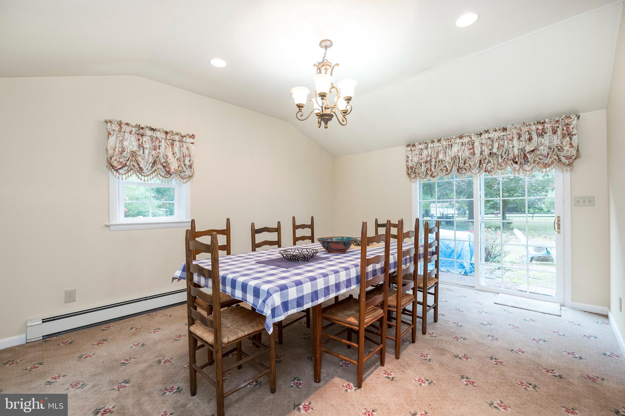 1042 Hopewell Road Downingtown, PA 19335 - Photo 7 of 36 Gallery Image 7