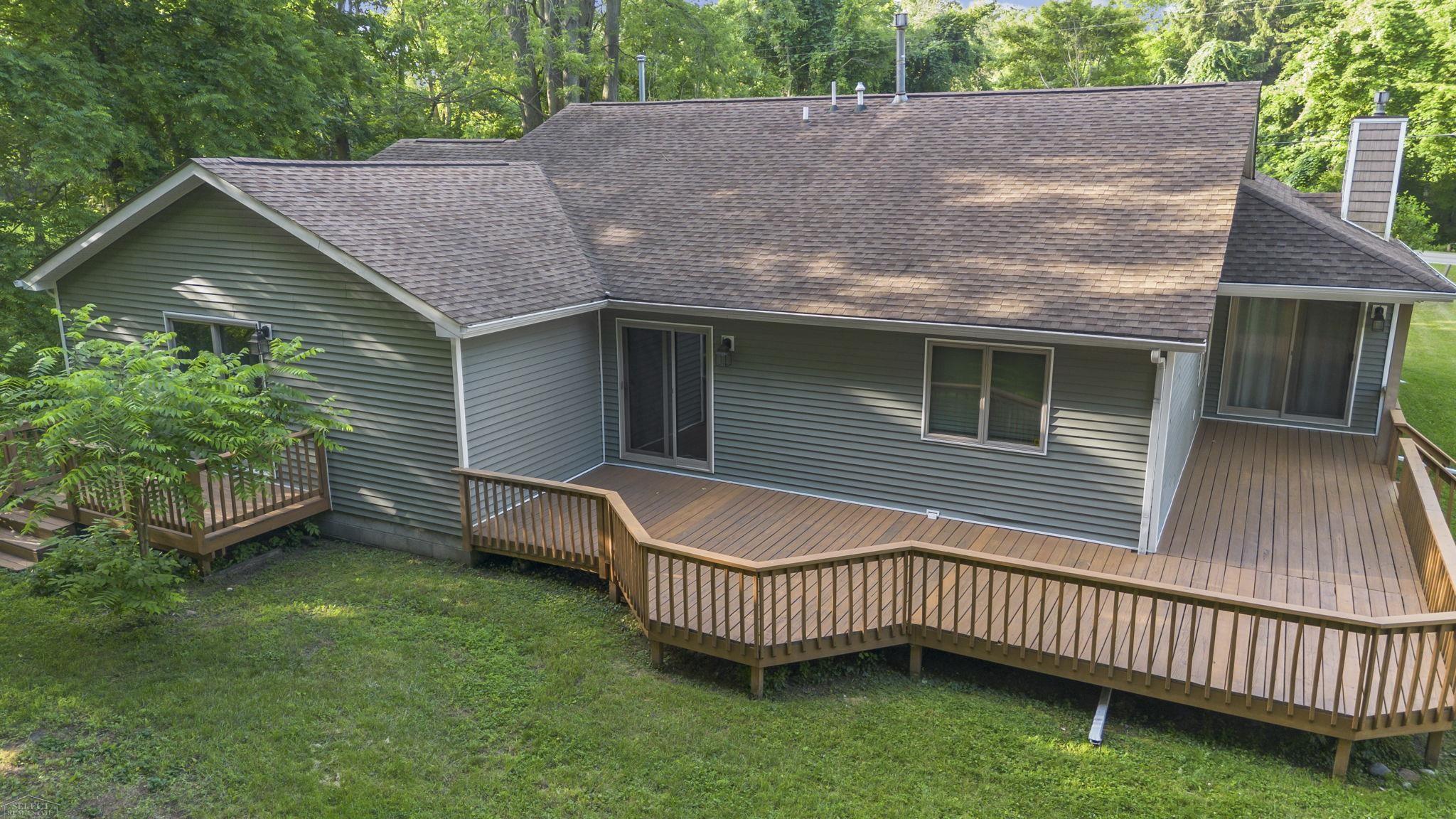 6580 Swartout Road Algonac, MI 48001 - Photo 6 of 34 50214348-5bf6e97d-d193-4ad8-88d0-c1b16b82a882.JPG