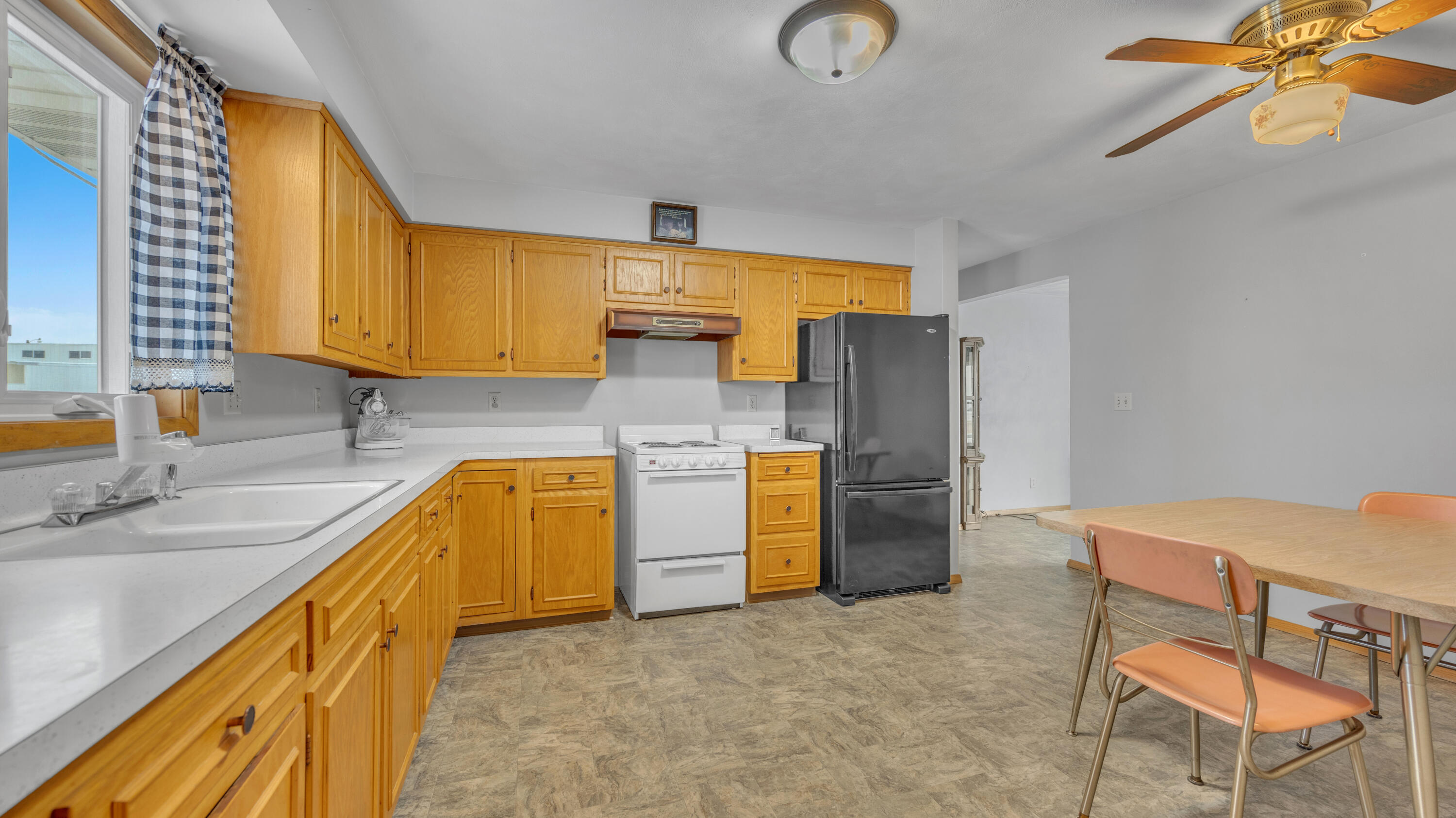 W3121 Faro Springs Road Hilbert, WI 54129 - Photo 9 of 34 Kitchen 1