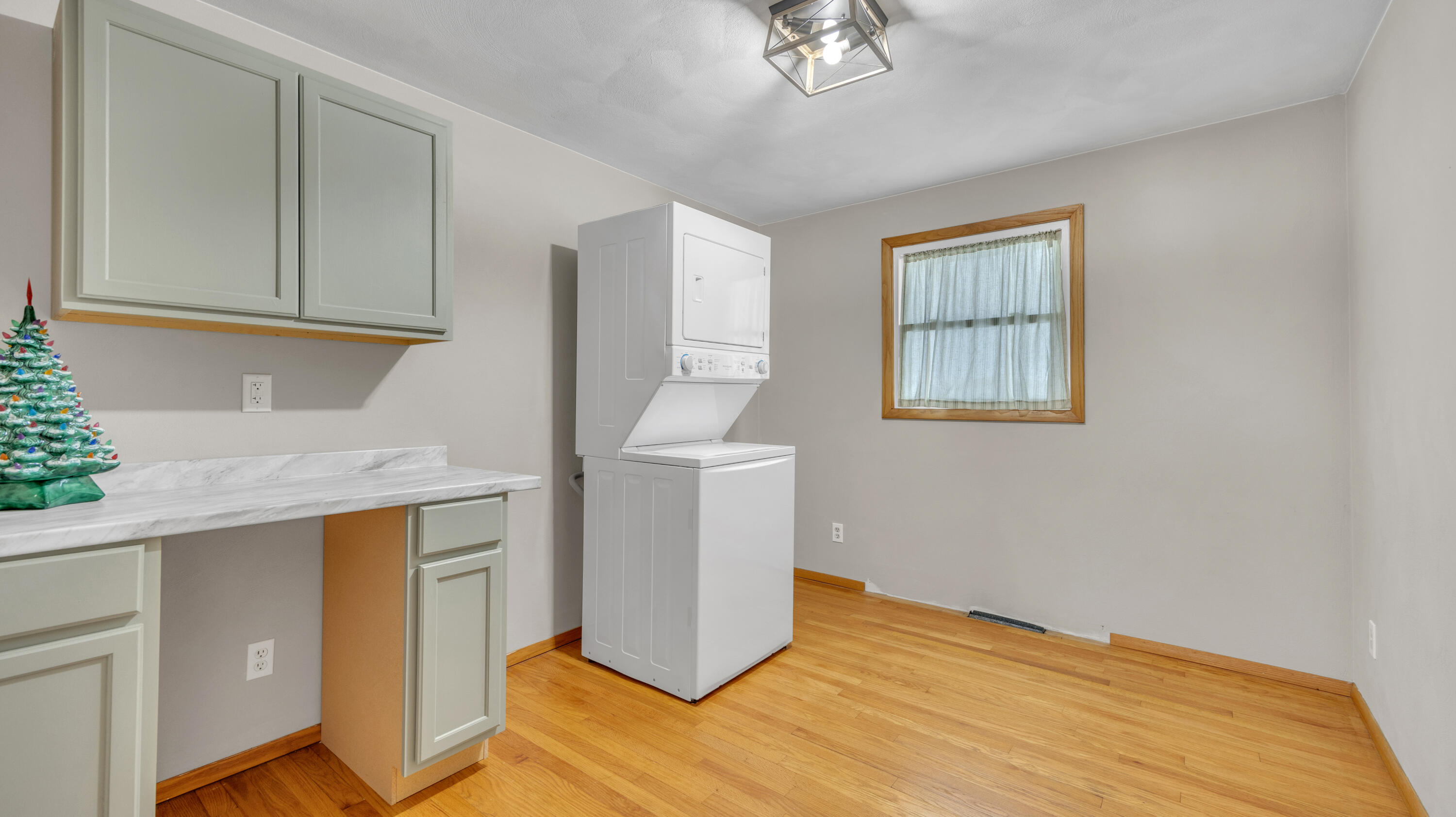 W3121 Faro Springs Road Hilbert, WI 54129 - Photo 16 of 34 Bedroom - Laundry