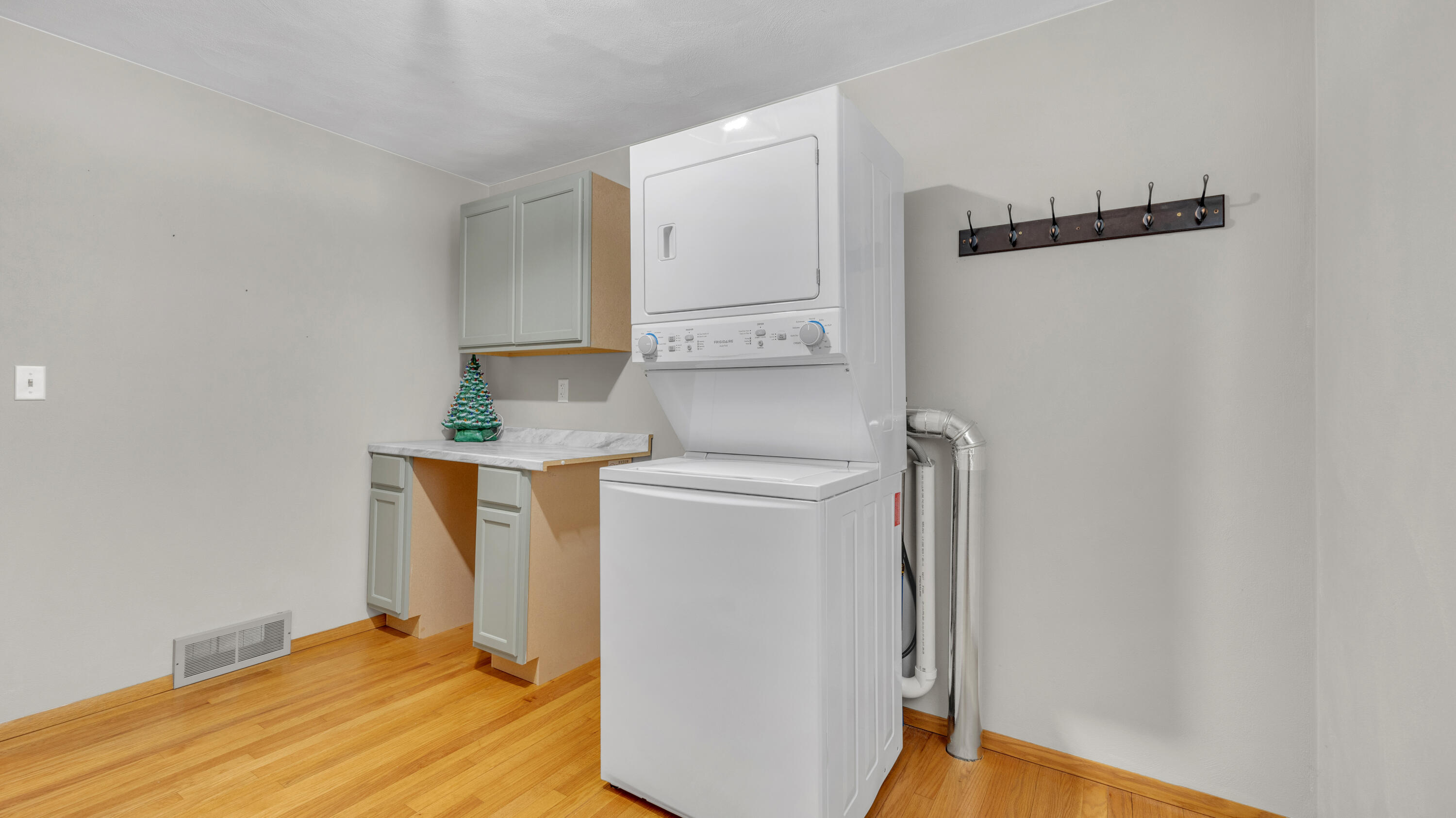 W3121 Faro Springs Road Hilbert, WI 54129 - Photo 17 of 34 Bedroom Laundry 1-1