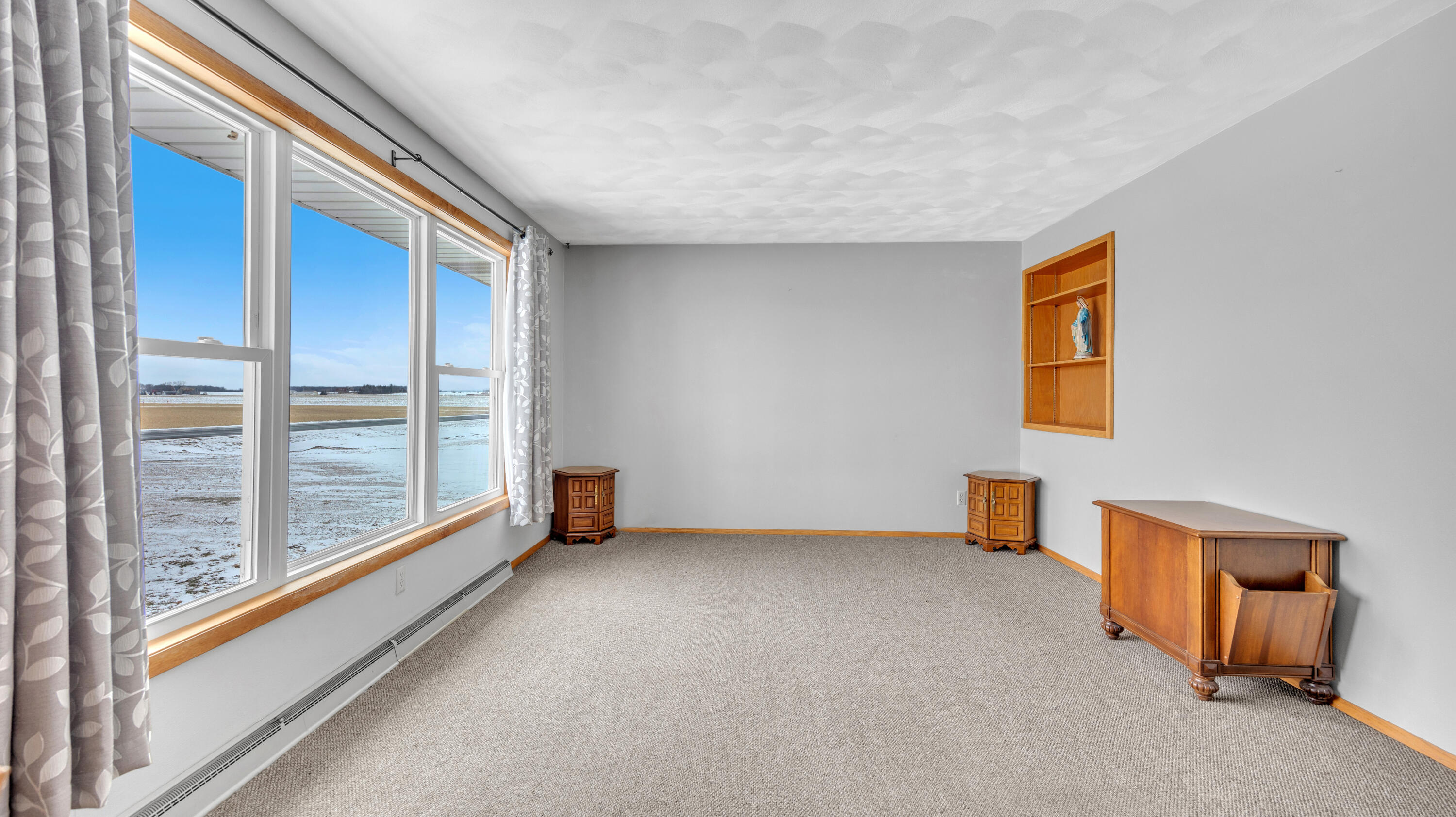 W3121 Faro Springs Road Hilbert, WI 54129 - Photo 3 of 34 Living Room 1-2