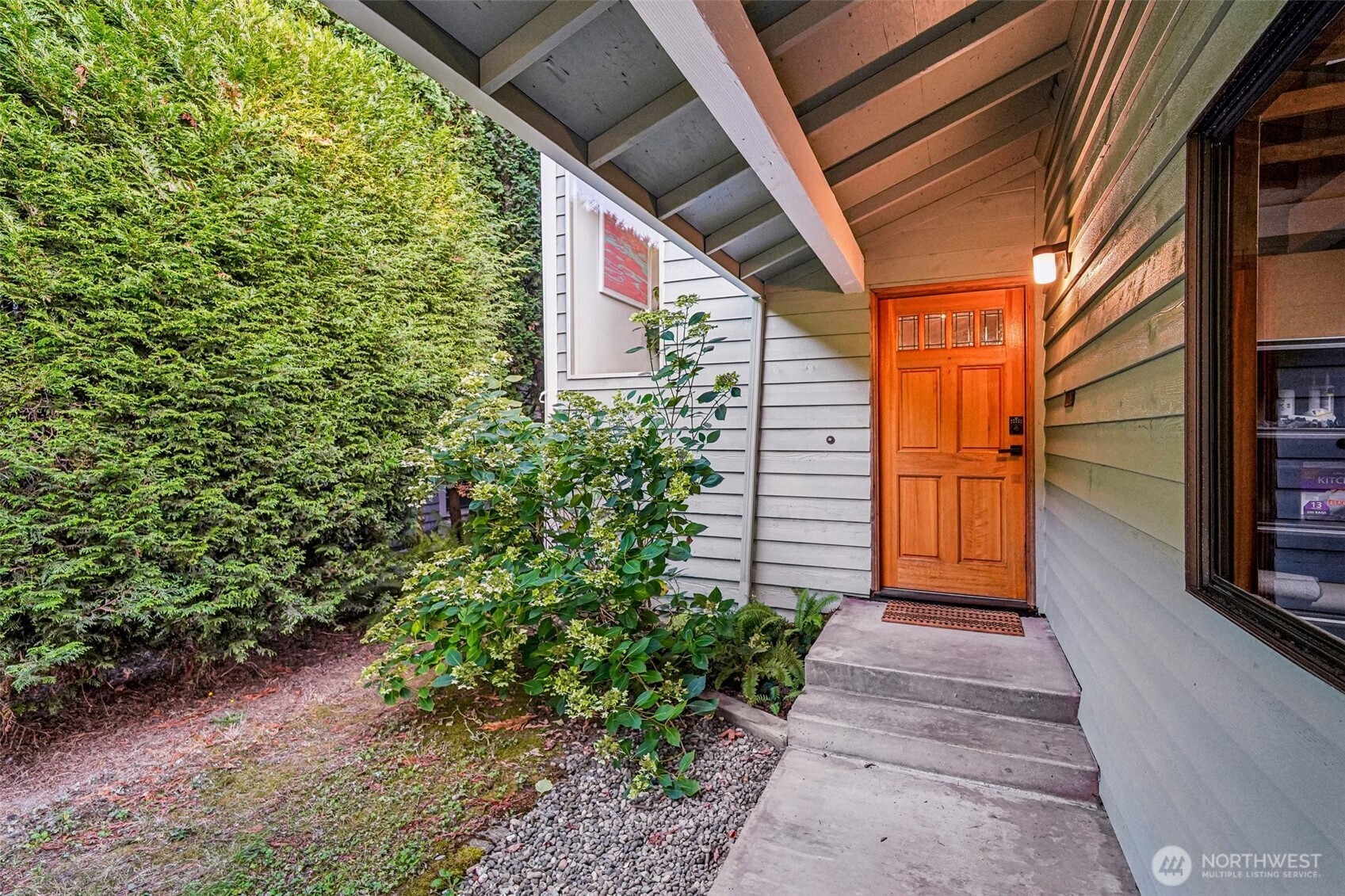 811 Northeast 57th Street Seattle, WA 98105 - Photo 2 of 37 Gallery Image 2