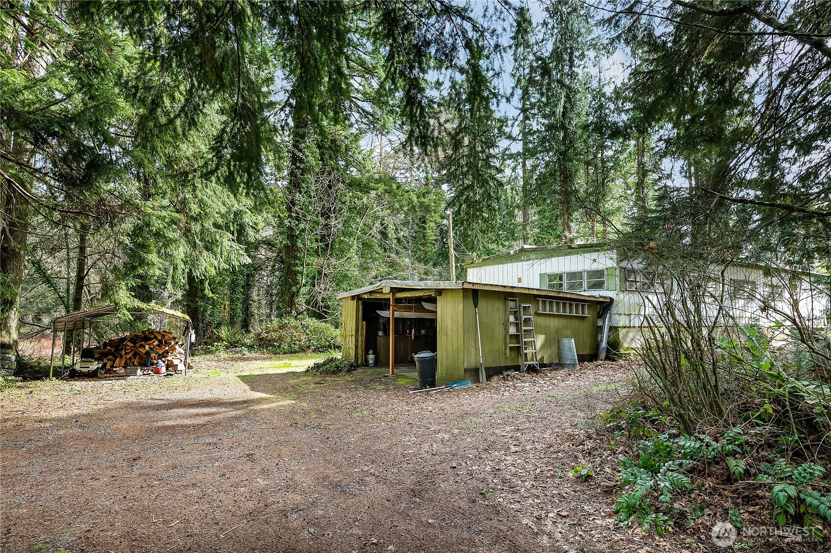 29620 Parcells Road Northeast Kingston, WA 98346 - Photo 4 of 27 Gallery Image 4
